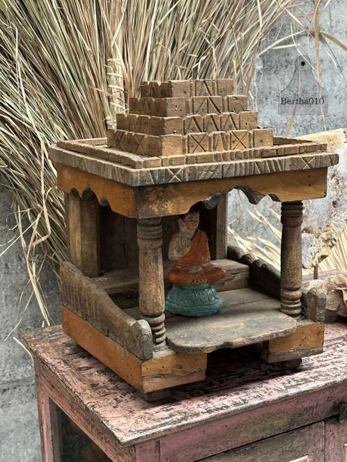 Houten tempel altaar, Antiek en Kunst, Antiek | Religie, Ophalen of Verzenden