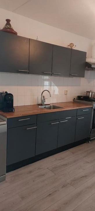 Keuken compleet met oven  beschikbaar voor biedingen
