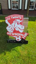 Te huur: FC Twente geboortebord ️, Kinderen en Baby's, Ophalen of Verzenden, Zo goed als nieuw