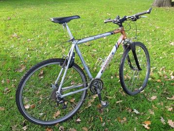 Mountainbike Batavus 28 inch goede banden en remmen beschikbaar voor biedingen