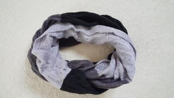 Nieuwe sjaal  beschikbaar voor biedingen