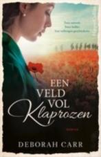 Deborah Carr - Een veld vol klaprozen, Boeken, Ophalen of Verzenden, Zo goed als nieuw, Nederland