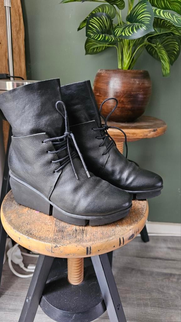  Trippen Corner dameslaarzen met platformzool mt 36, Kleding | Dames, Schoenen, Hoge laarzen, Zwart, Ophalen of Verzenden, Zo goed als nieuw
