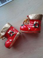 Twee stenen kerstlaarsjes 9,5cm hoog, Ophalen of Verzenden, Zo goed als nieuw