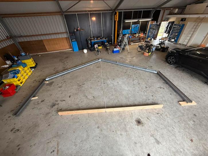 3 Spanten IPE 180mm 490 cm hoog 730 cm breed, Doe-het-zelf en Verbouw, Metalen, Zo goed als nieuw, Ophalen