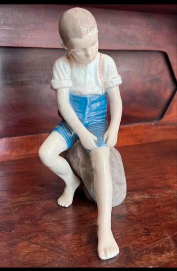Bing & Grøndahl Beeldje Jongen #1757, Denemarken 1960 beschikbaar voor biedingen