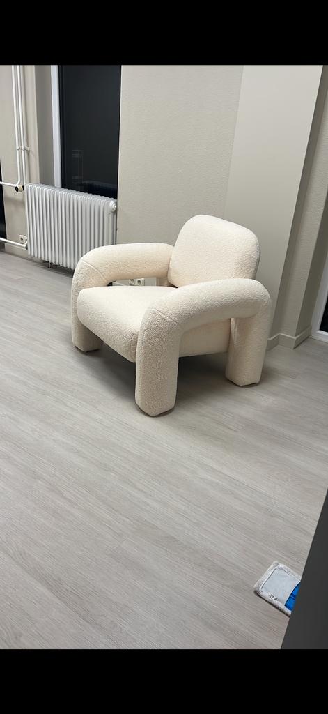 Prachtige stoel van teddy stof, Huis en Inrichting, Banken | Sofa's en Chaises Longues, Ophalen, Eenpersoons, 75 tot 100 cm, Zo goed als nieuw