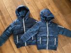 Tussendoor jasjes blauw maat 128 2x jas, Kinderen en Baby's, Tweelingen en Meerlingen, Ophalen of Verzenden, Zo goed als nieuw