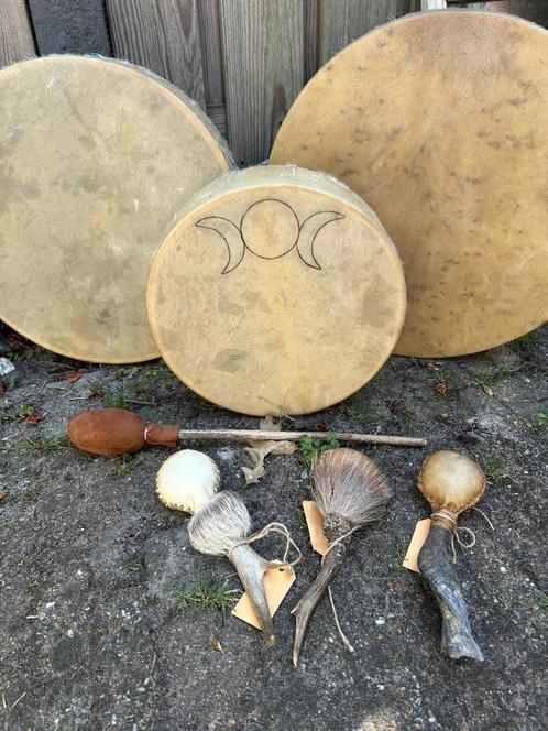 Drum Sjamanendrum Edelhert en Geit en ratels, Muziek en Instrumenten, Percussie, Nieuw, Overige soorten, Ophalen of Verzenden