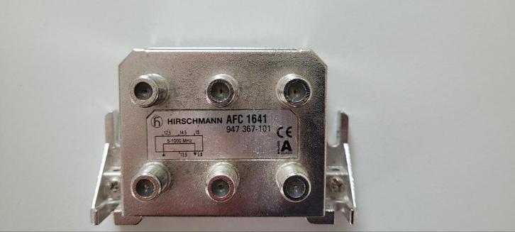 Hirschmann multitap AFC1641 met 4 uitgangen, Hobby en Vrije tijd, Elektronica-componenten, Gebruikt, Ophalen of Verzenden