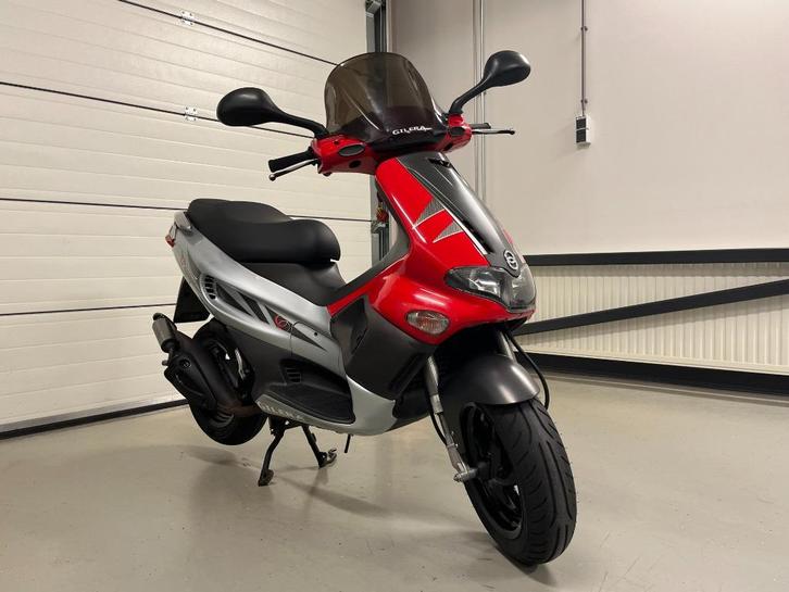 Gilera Runner 50cc SP PRO 2T BROM BJ 2006, Fietsen en Brommers, Scooters | Piaggio, Zo goed als nieuw, Overige modellen, Benzine