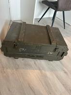 pracjtige oude wapenkist, Huis en Inrichting, Woonaccessoires | Kisten, Ophalen of Verzenden, Zo goed als nieuw, Minder dan 50 cm