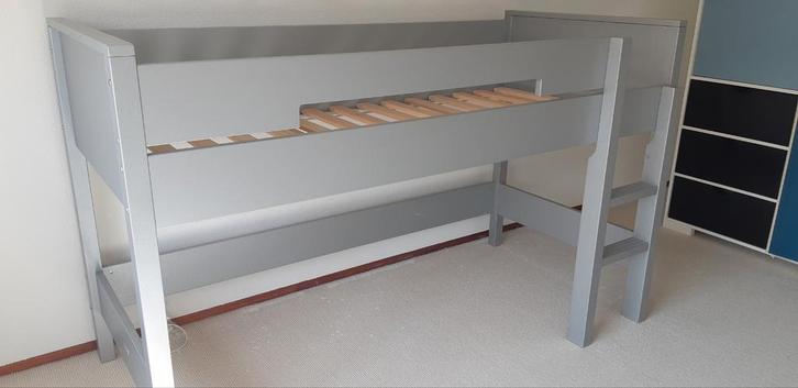 Halfhoogslaper Bopita, zilvergrijs, Kinderen en Baby's, Kinderkamer | Stapelbedden en Hoogslapers, Gebruikt, Ophalen