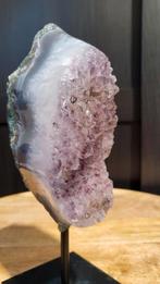 Prachtige amethist op standaard, Ophalen of Verzenden
