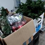 Partij kerst, Diversen, Ophalen