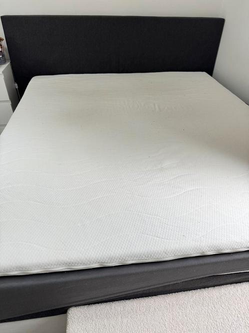 Boxspring met matras.(aankoop prijs met topper gaat omhoog), Huis en Inrichting, Slaapkamer | Boxsprings, Zo goed als nieuw, 180 cm