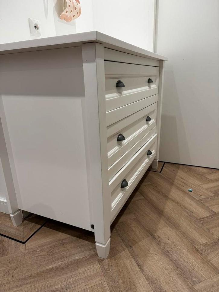 Complete kinderkamer set: ledikant & commode, Kinderen en Baby's, Kinderkamer | Commodes en Kasten, Zo goed als nieuw, Commode