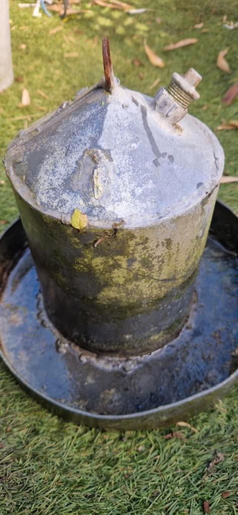 Vogelvoederhuis of drinkbank van zink (brocante), Tuin en Terras, Vogelhuisjes en Vogelbaden, Gebruikt, Ophalen of Verzenden