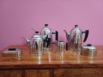 Chroom Koffie- en Theeservies. O.a. Bredemeijer maar ook mer beschikbaar voor biedingen