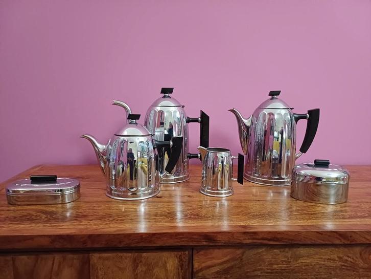 Chroom Koffie- en Theeservies. O.a. Bredemeijer maar ook mer, Huis en Inrichting, Keuken | Servies, Overige typen, Overige stijlen