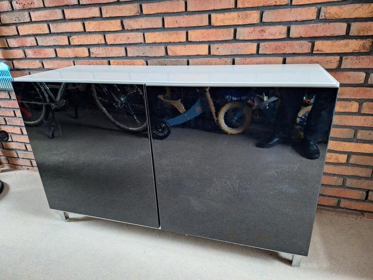IKEA Kast - Wit/Zwart Hoogglans - Glasplaat, Huis en Inrichting, Kasten | Buffetkasten, Gebruikt, Minder dan 100 cm, 100 tot 150 cm