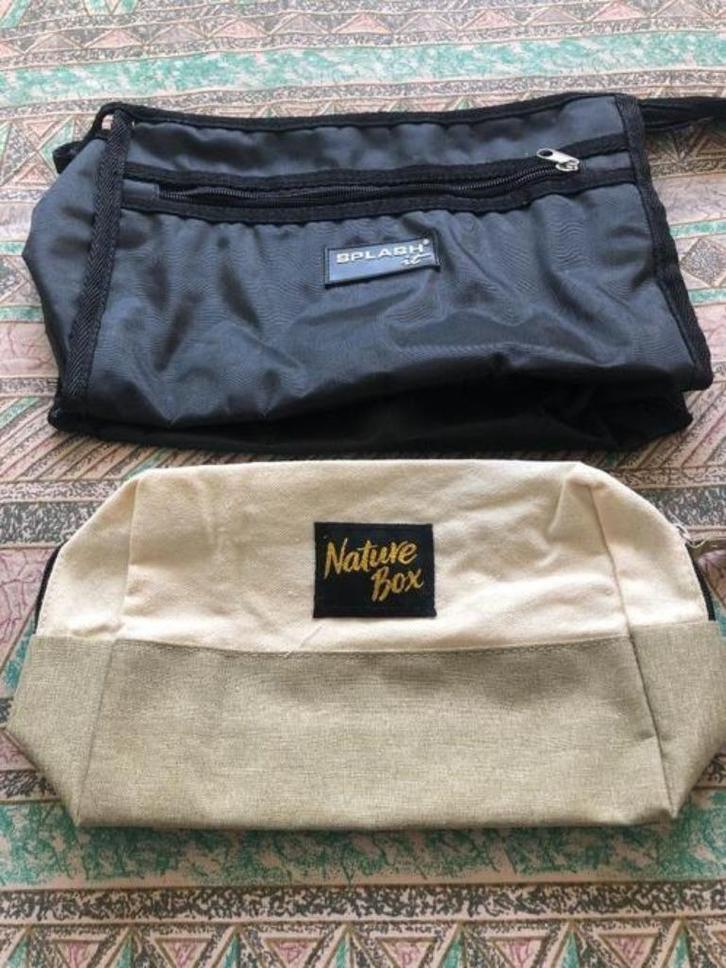 twee stuks nieuwe toilet tassen heren dames -, Sieraden, Tassen en Uiterlijk, Toilettassen, Nieuw, Heer of Dame, Zwart, Ophalen of Verzenden