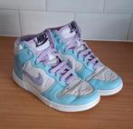 Nike Dunk High Custom made. Wit, lila, blauw. Leer. Mt 38., Nike, Verzenden, Overige typen, Zo goed als nieuw