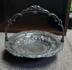 Mooie bewerkte tinnen schaal met hengsel, Ophalen of Verzenden