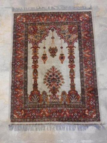 TL72 Perzisch tapijt zijdeachtig rood oranje beige groen