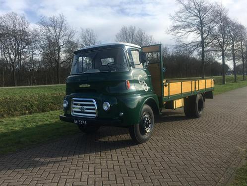 Morris oldtimer vrachtwagen gerestaureerd, Auto's, Vrachtwagens, Particulier, Overige merken, Diesel, Groen, Leder, Ophalen