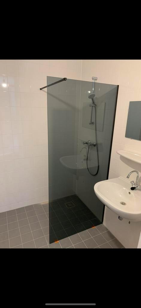 Douchewand 200 x 85, Huis en Inrichting, Badkamer | Complete badkamers, Gebruikt, Ophalen