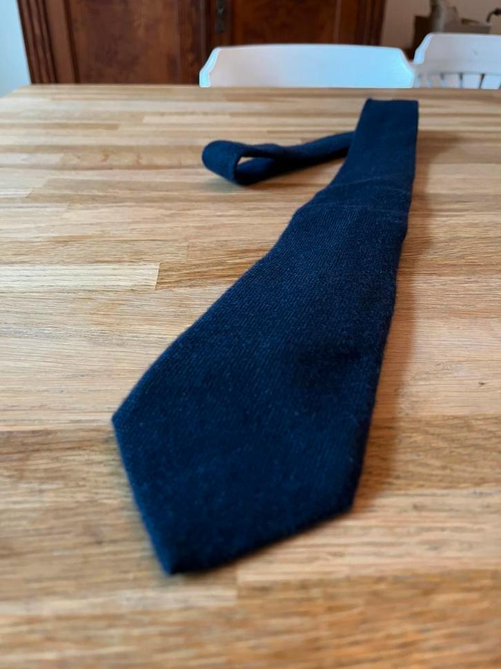 SuitSupply stropdas | zo goed als nieuw, Kleding | Heren, Stropdassen, Zo goed als nieuw, Effen, Blauw, Ophalen of Verzenden