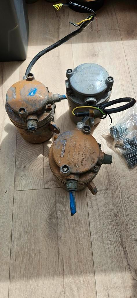 Voorschakel apparaten EOW DDR exp.vrij lampen., Huis en Inrichting, Lampen | Hanglampen, Gebruikt, Minder dan 50 cm, Metaal, Ophalen of Verzenden