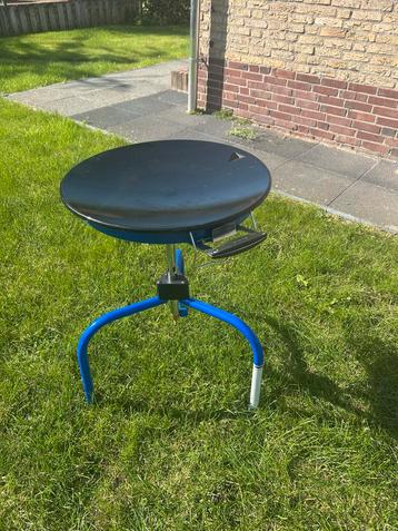 Goed werkende scotelbraai beschikbaar voor biedingen