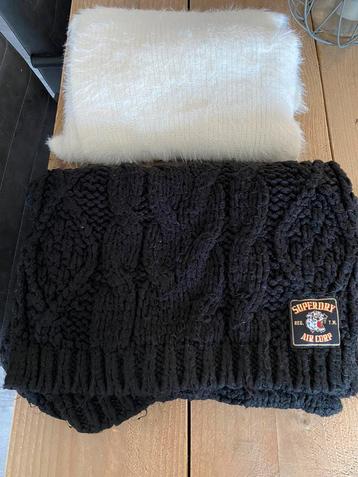Superdry sjaal en gratis sjaal !! beschikbaar voor biedingen