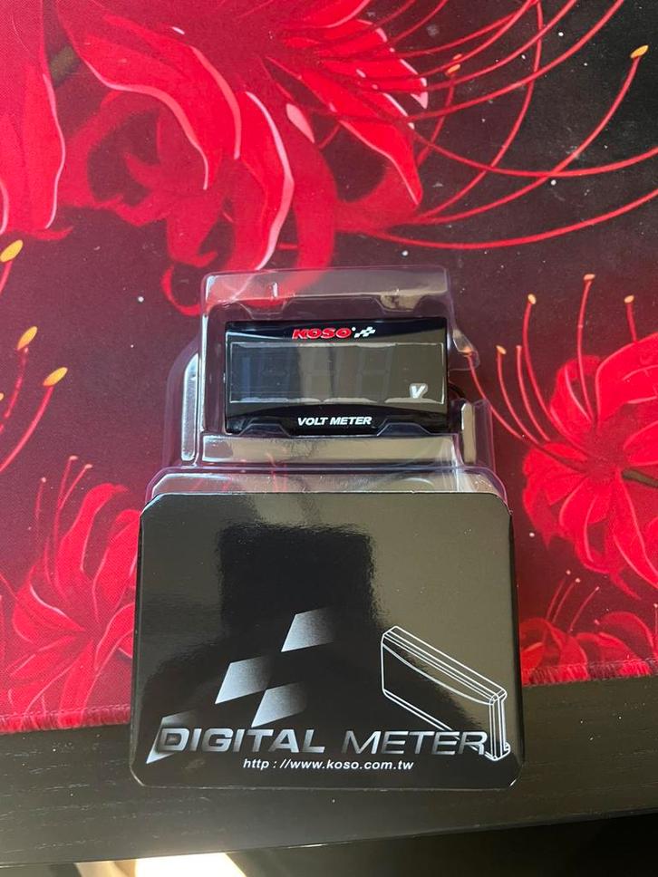 Koso voltmeter, Motoren, Tuning en Styling, Ophalen of Verzenden