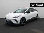 MG MG4 64 kWh Luxury, Auto's, MG, Automaat, 12 maanden, Gebruikt, 1675 kg