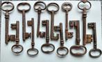 12x grote antieke sleutel, Ophalen of Verzenden