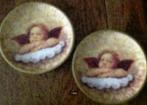 2x ronde, blikken schaal, diepe bord; engeltje op wolk, Diversen, Kerst, Ophalen of Verzenden, Zo goed als nieuw