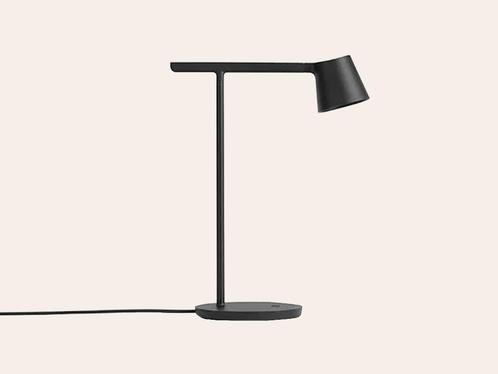 Meerdere Muuto Tip bij TheReSales, Huis en Inrichting, Lampen | Tafellampen, Zo goed als nieuw, Minder dan 50 cm, Kunststof, Metaal