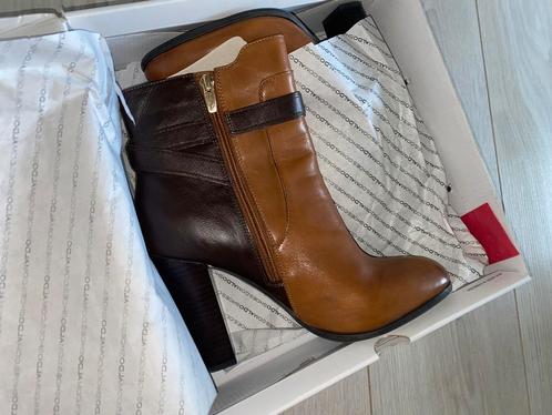 Ontzettend mooie nieuwe enkellaarzen in maat 41 van Aldo, Kleding | Dames, Schoenen, Nieuw, Lage of Enkellaarzen, Bruin, Ophalen of Verzenden