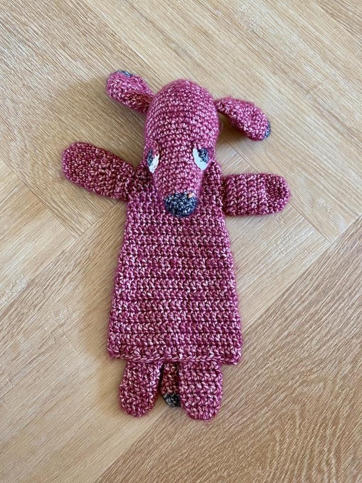 *NIEUW!* Handgemaakte, gehaakte knuffel, rood / bruin, Kinderen en Baby's, Speelgoed | Knuffels en Pluche, Nieuw, Overige typen