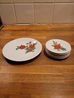 klein gebakstel, dienblad, theepot en theemuts,, Ophalen of Verzenden