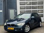 BMW 1-serie 116i Upgrade Edition | Airco | Leer | Xenon| N.A, Auto's, BMW, Gebruikt, 4 cilinders, Blauw, 1200 kg