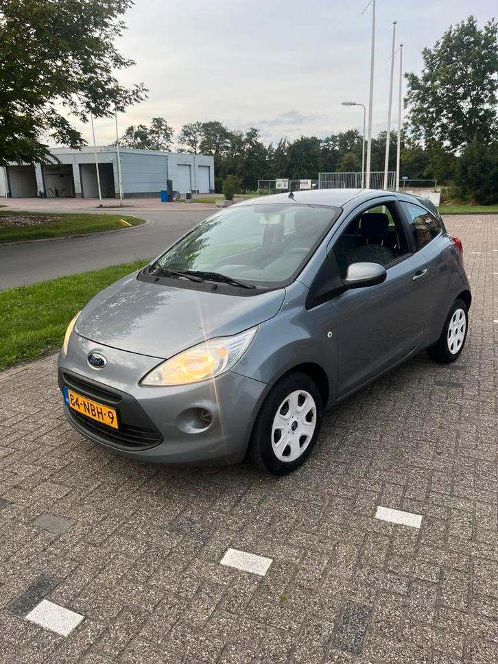 Ford Ka 1.2 51KW 2010 Grijs, Auto's, Ford, Bedrijf, ABS, Airbags, Airconditioning, Alarm, Boordcomputer, Centrale vergrendeling