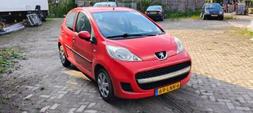 Wegens overcompleet: Peugeot 107 1.0 12V 5DR 2010 Rood beschikbaar voor biedingen