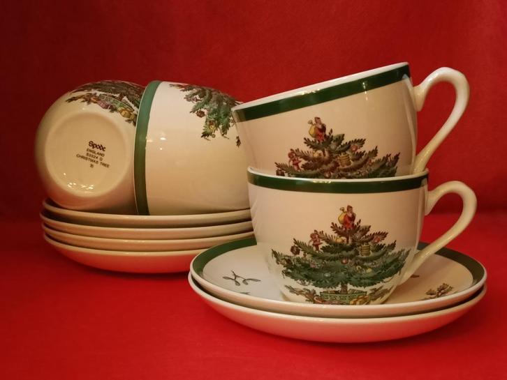 Spode Christmas Tree - 6 theekoppen met schotels KERST, Huis en Inrichting, Keuken | Servies, Zo goed als nieuw, Kop(pen) en/of Schotel(s)