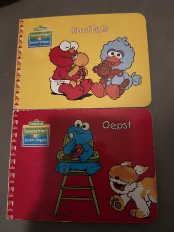 Sesamstraat Boekjes: Knuffels & Oeps! beschikbaar voor biedingen