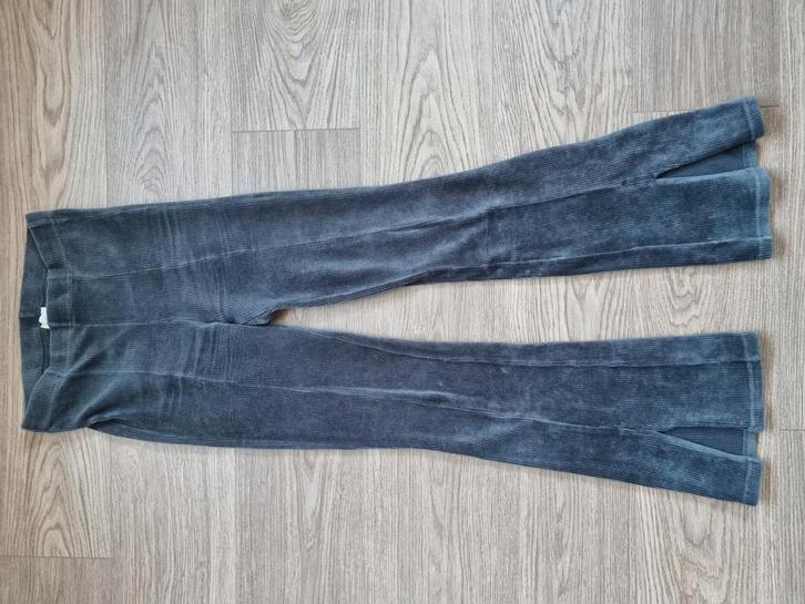 Ribstof flared draagmaat S, Kleding | Dames, Broeken en Pantalons, Zo goed als nieuw, Maat 36 (S), Grijs, Lang, Ophalen of Verzenden