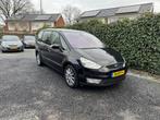 Ford Galaxy 2.0-16V Ghia | Leer | Panoramadak | Navi | 7 Zit, Auto's, Voorwielaandrijving, Gebruikt, Zwart, 4 cilinders